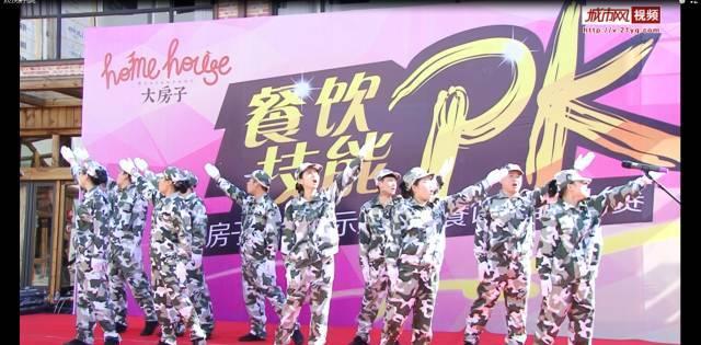 有哪些适合男大学生的T恤穿搭？求推荐百元内T恤？